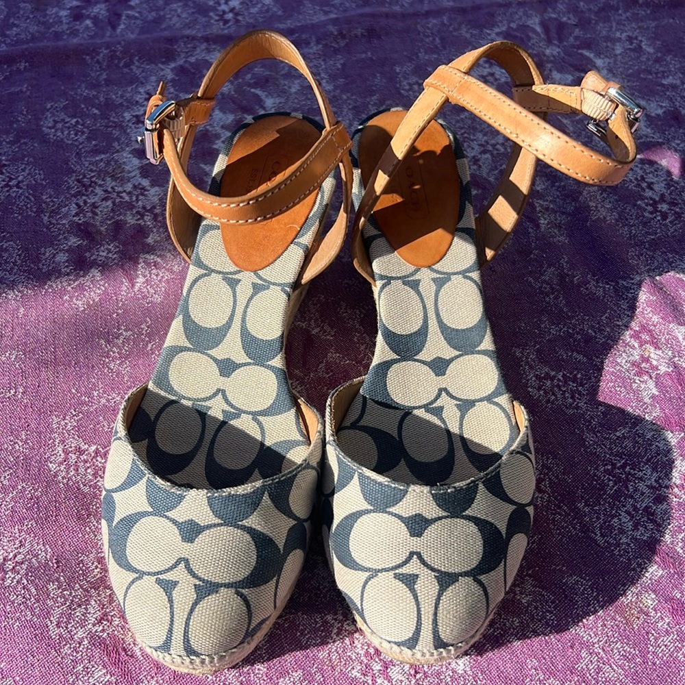 Coach Valerie Wedge, Size 8.5B